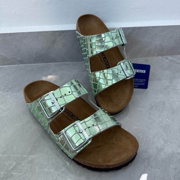 Birkenstock Shoes - Women’s Birkenstock Arizona Gator Gleam Mineral Two-Strap Sandal Size 39 / 8-8.5